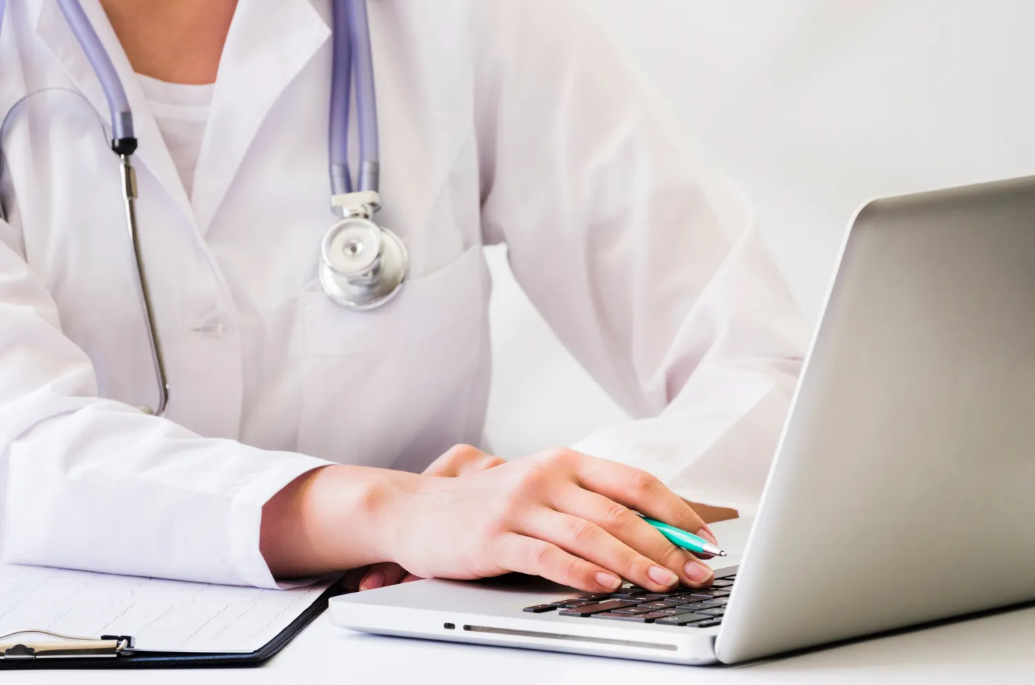 Conheça a importância da Segurança da Informação para o seu Consultório Médico Conheça a importância da Segurança da Informação para o seu Consultório Médico